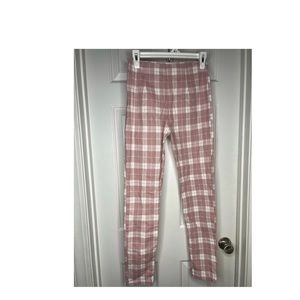PRETTY LITTLE THING PINK & WHITE PLAID PANTS💗🤍